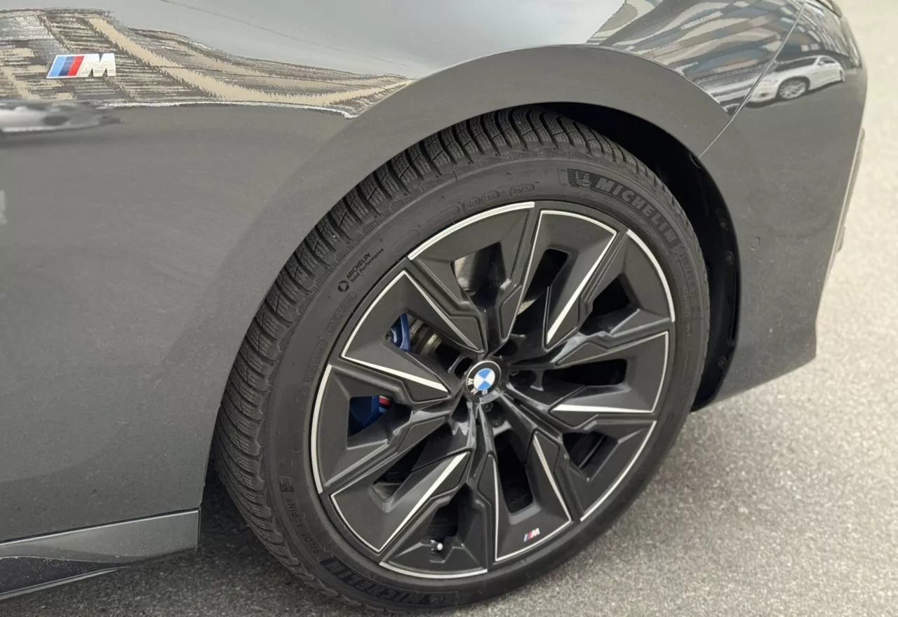 BMW i7  101.7 kWh 2022311