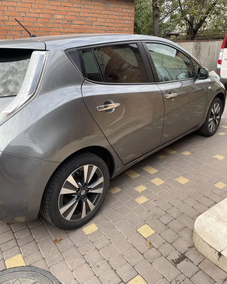 Nissan Leaf  24 kWh 201521