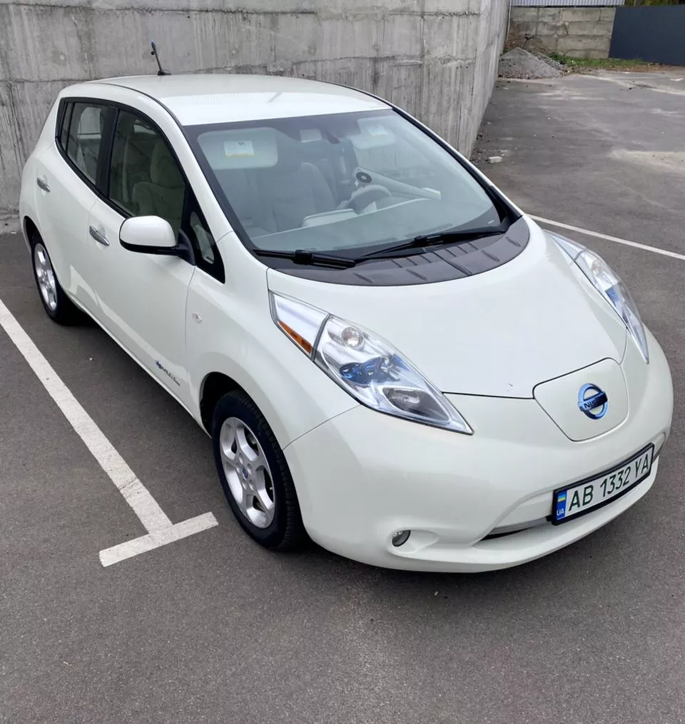 Nissan Leaf  24 kWh 201101