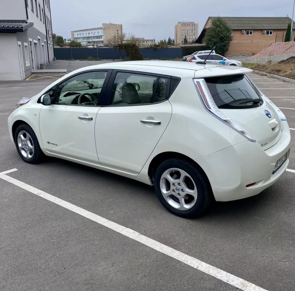 Nissan Leaf  24 kWh 201131