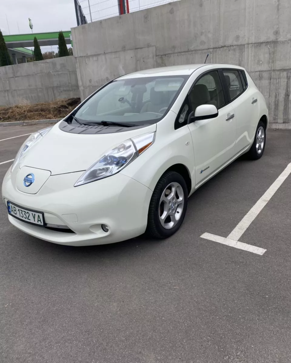 Nissan Leaf  24 kWh 201141