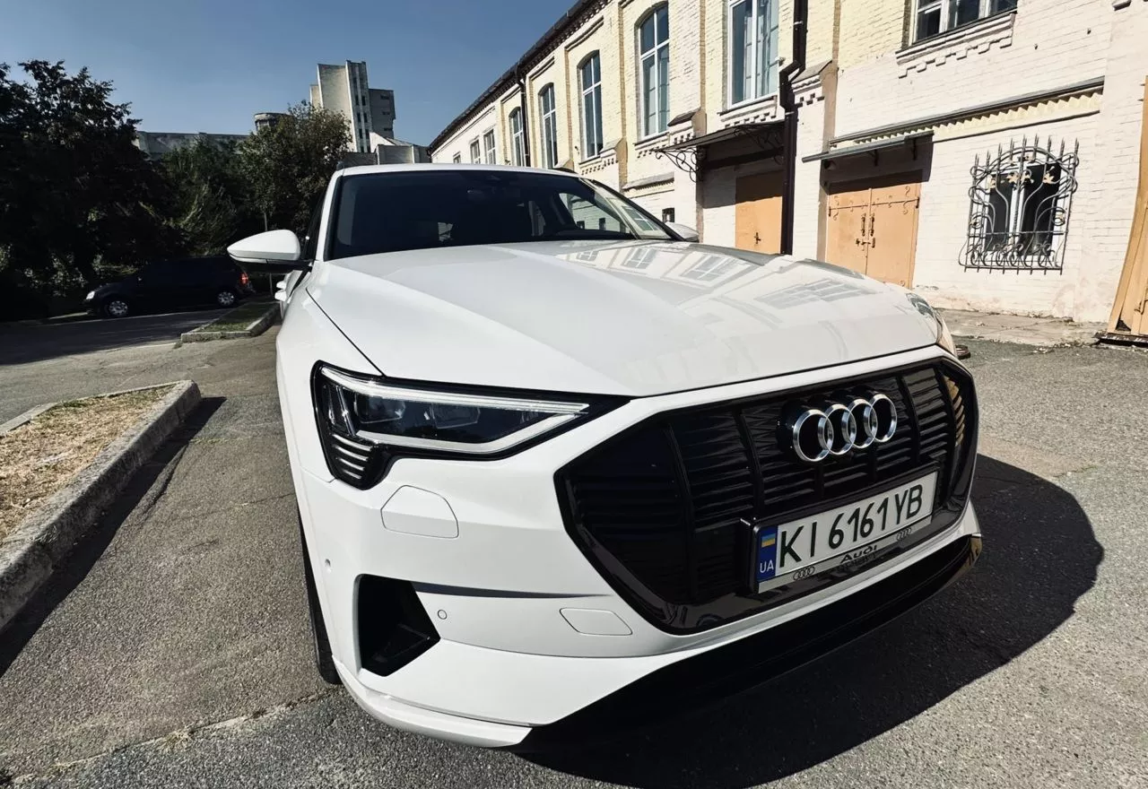 Audi E-tron  95 kWh 2021241