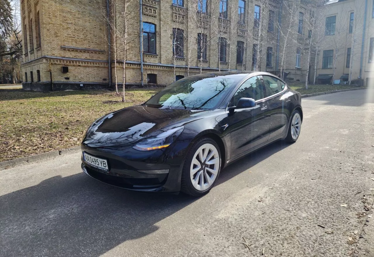 Tesla Model 3  54 kWh 202111