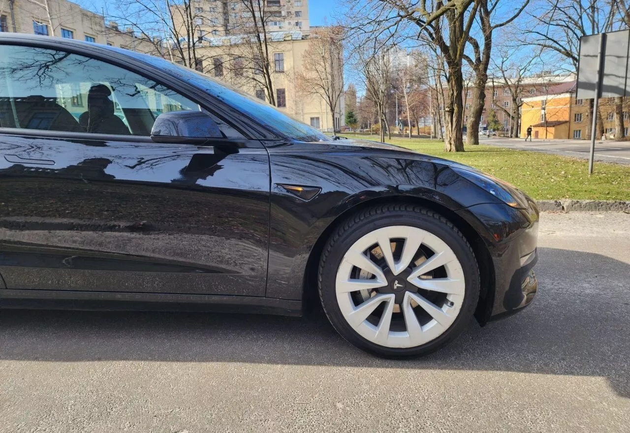 Tesla Model 3  54 kWh 202131