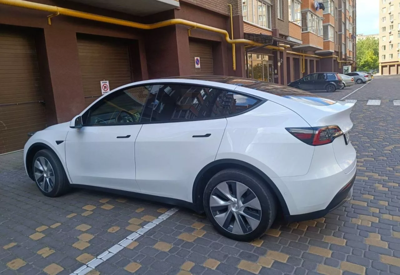 Tesla Model Y  82 kWh 202261