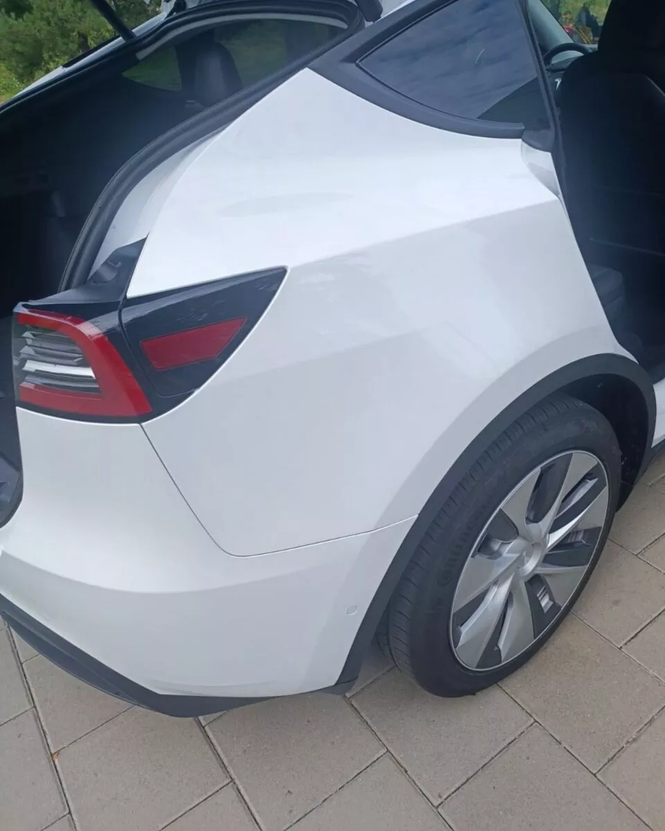 Tesla Model Y  82 kWh 2022181