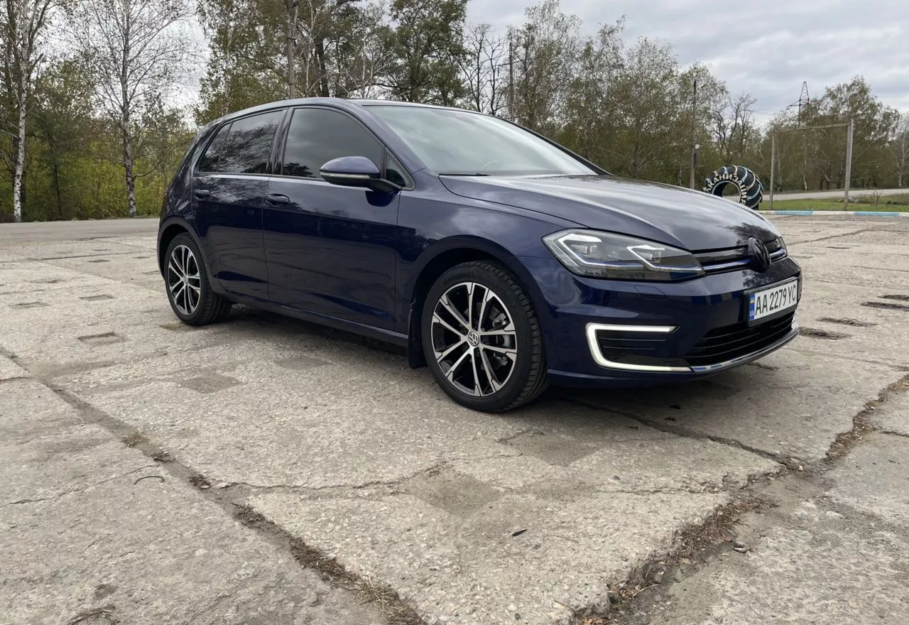 Volkswagen e-Golf  35.8 kWh 201981