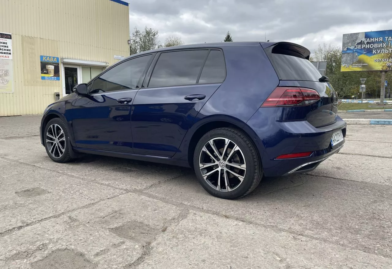 Volkswagen e-Golf  35.8 kWh 2019121