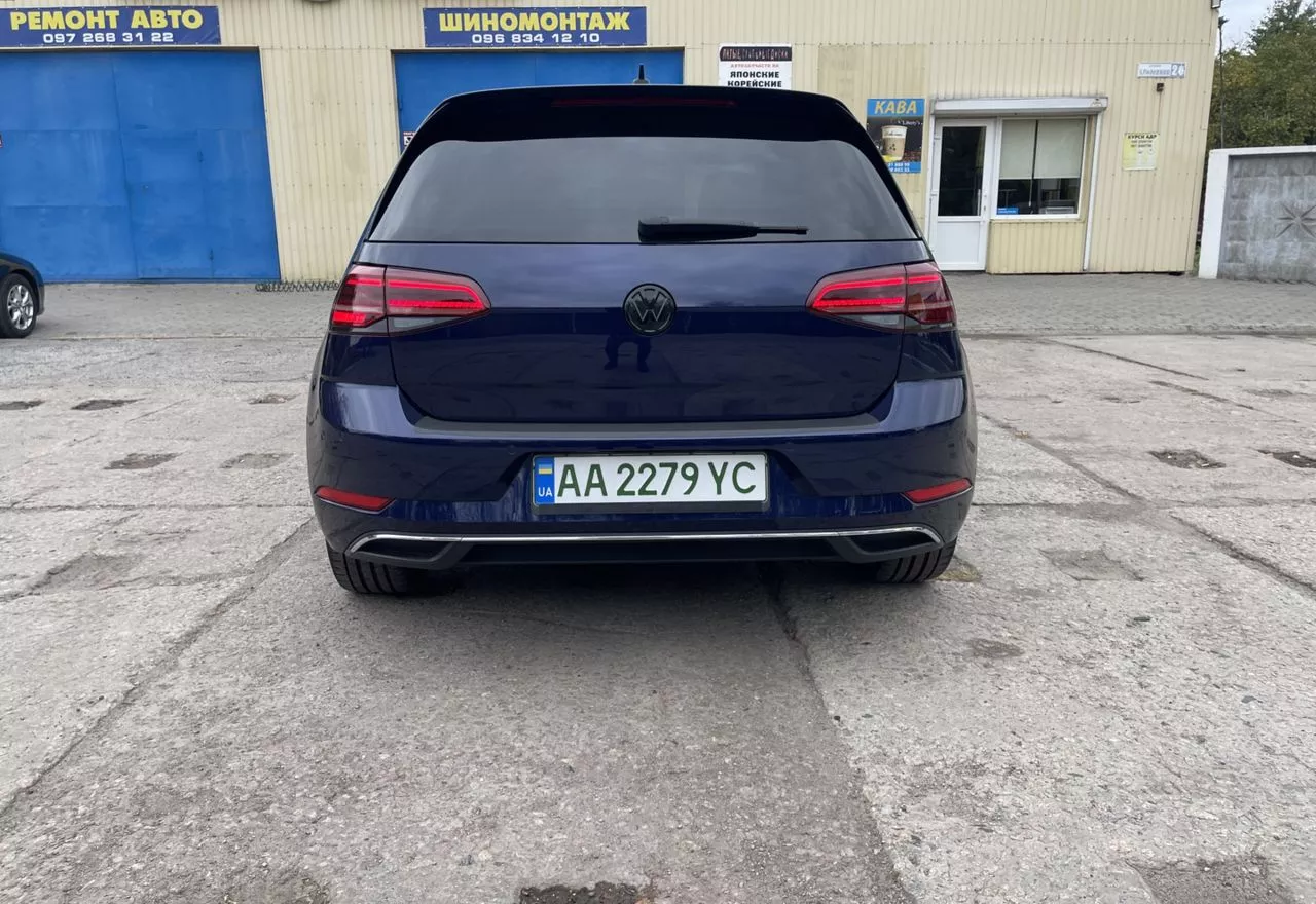 Volkswagen e-Golf  35.8 kWh 2019211