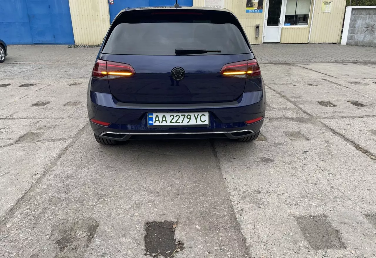 Volkswagen e-Golf  35.8 kWh 2019241