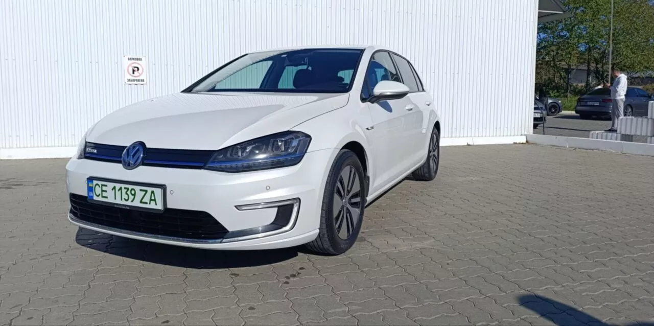 Volkswagen e-Golf  24 kWh 201511