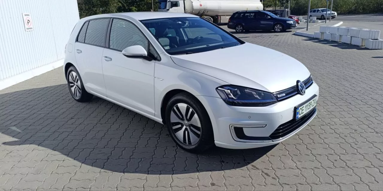 Volkswagen e-Golf  24 kWh 201551