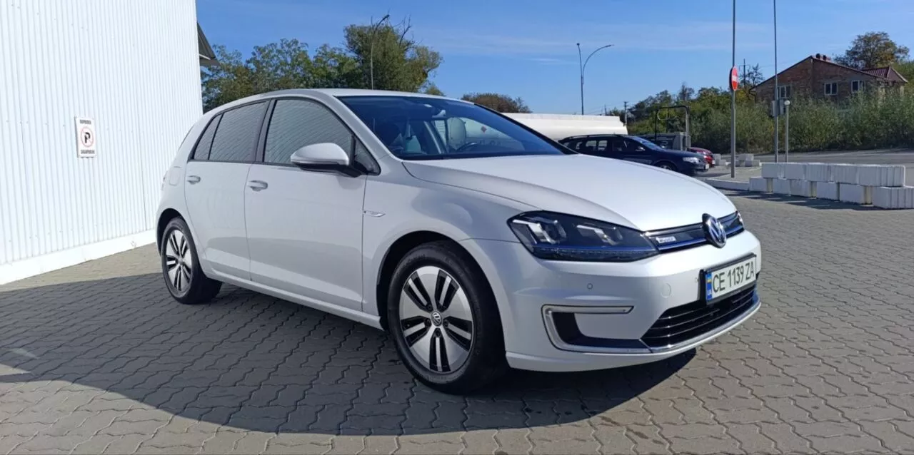 Volkswagen e-Golf  24 kWh 201561