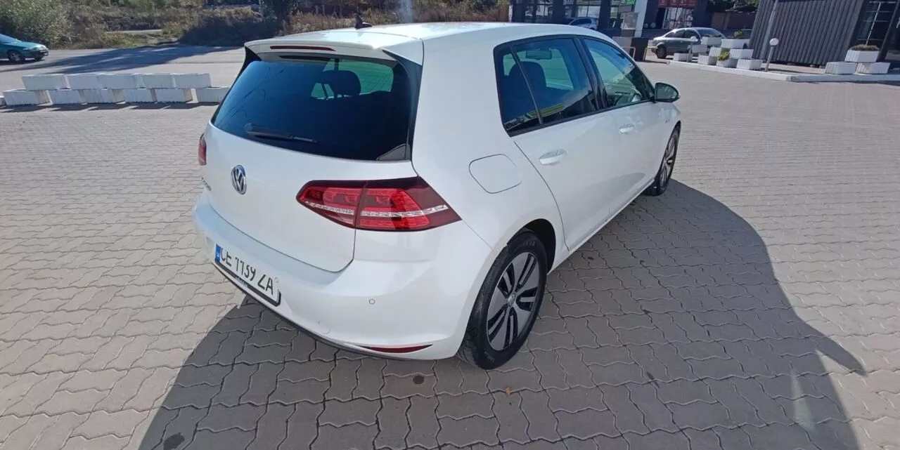 Volkswagen e-Golf  24 kWh 201591