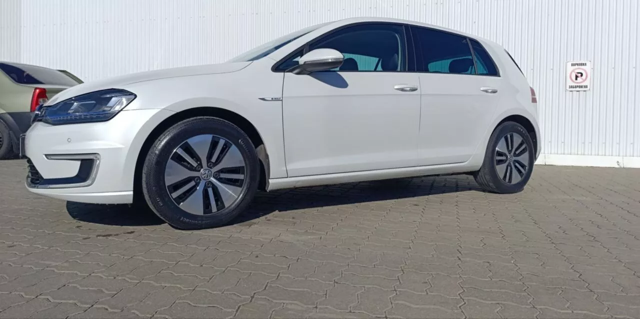 Volkswagen e-Golf  24 kWh 2015161