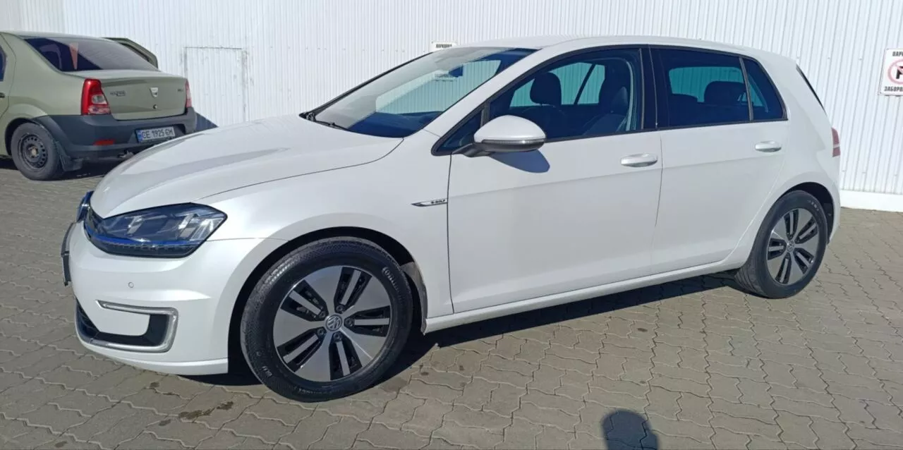 Volkswagen e-Golf  24 kWh 2015171