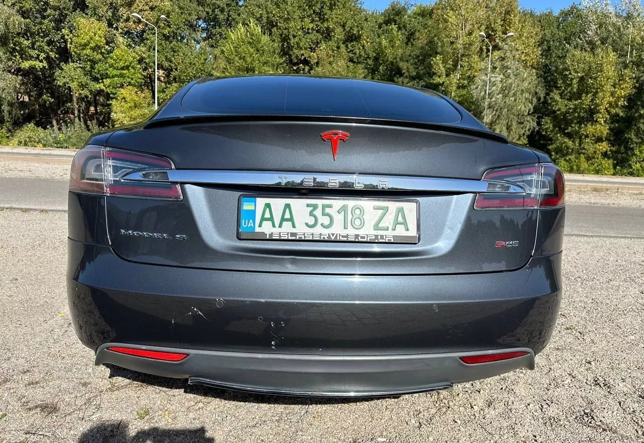 Tesla Model S  85 kWh 201471