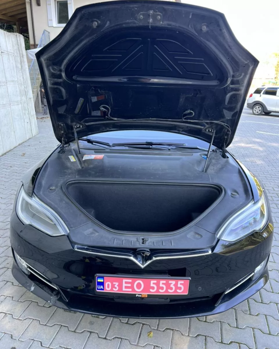 Tesla Model S  75 kWh 201661