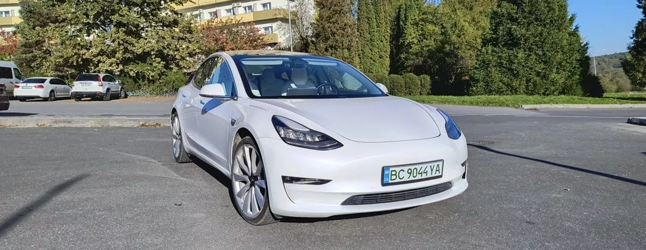 Tesla Model 3  80.5 kWh 201911