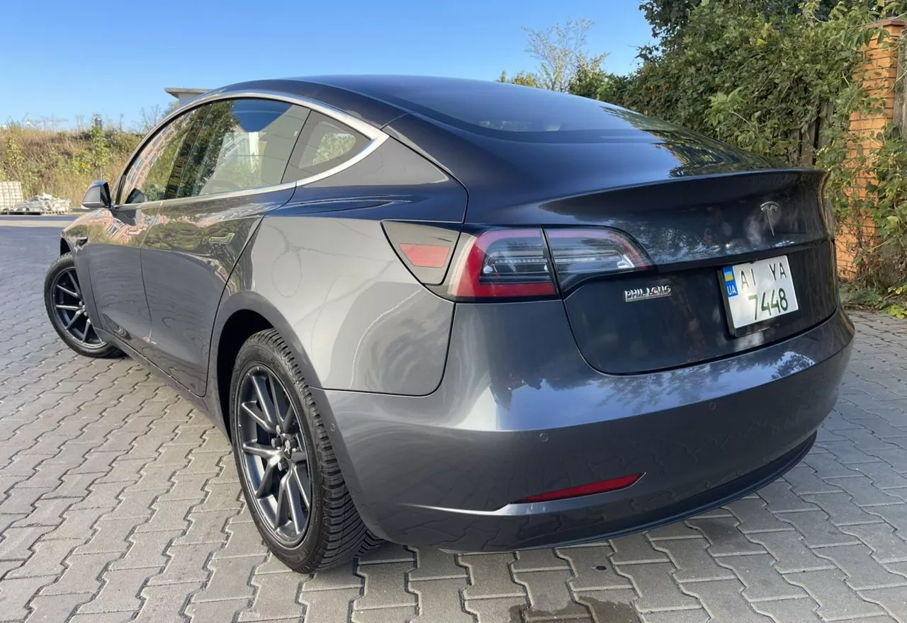 Tesla Model 3  75 kWh 201801