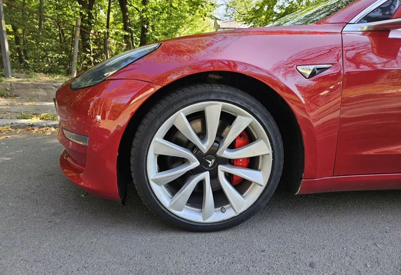 Tesla Model 3  80.5 kWh 201841