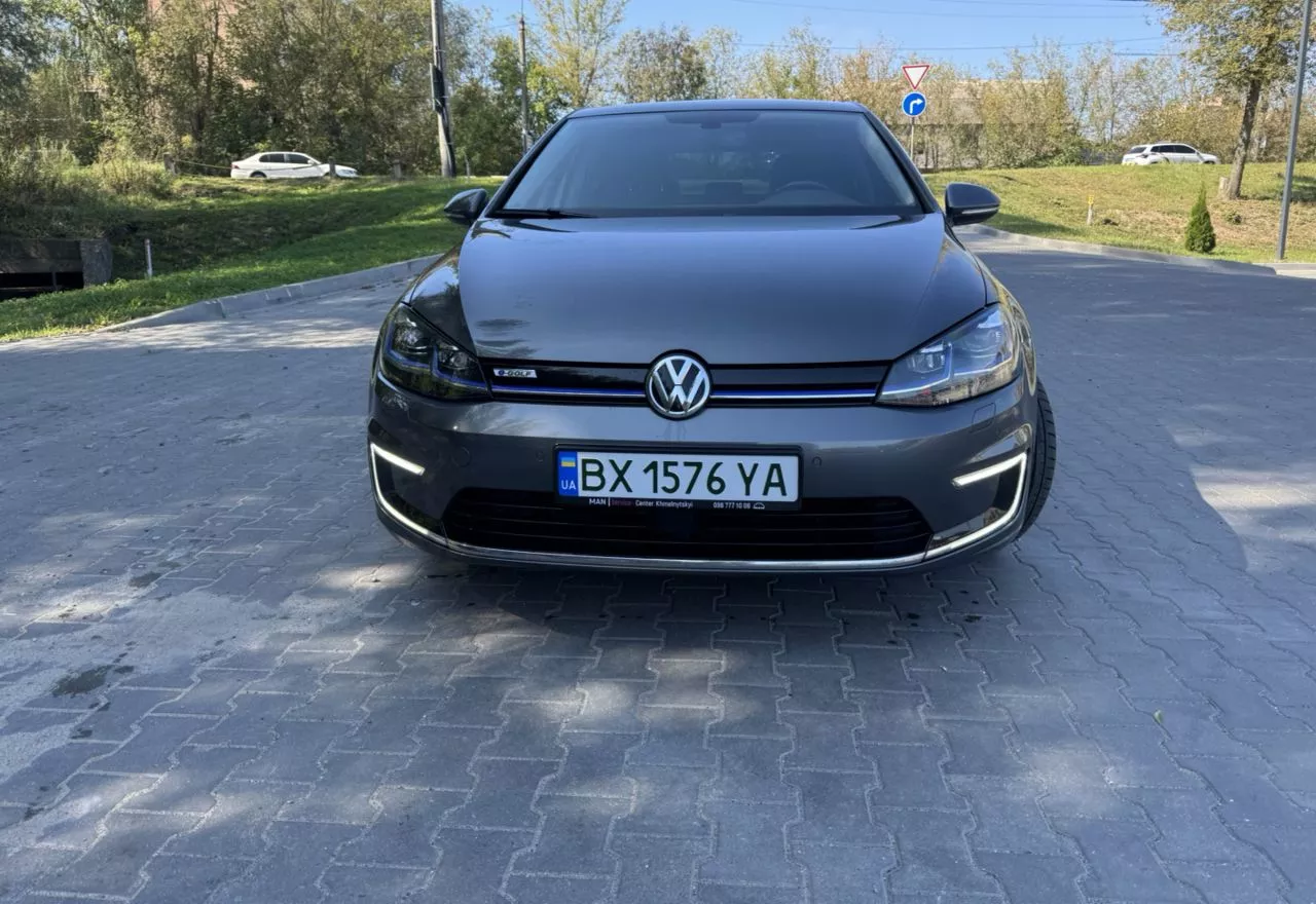 Volkswagen e-Golf  35.8 kWh 201831