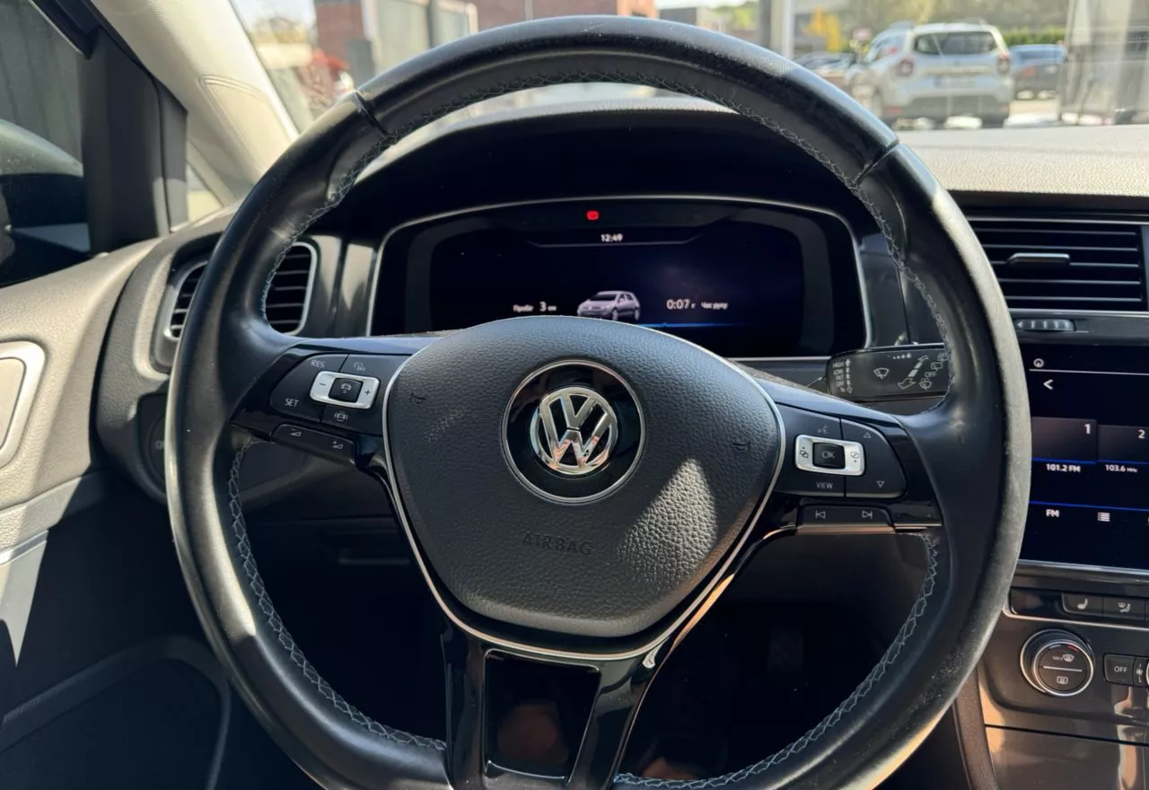 Volkswagen e-Golf  35.8 kWh 2018141