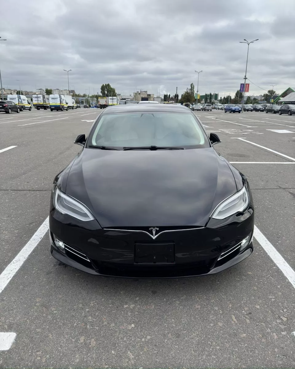 Tesla Model S  100 kWh 201981