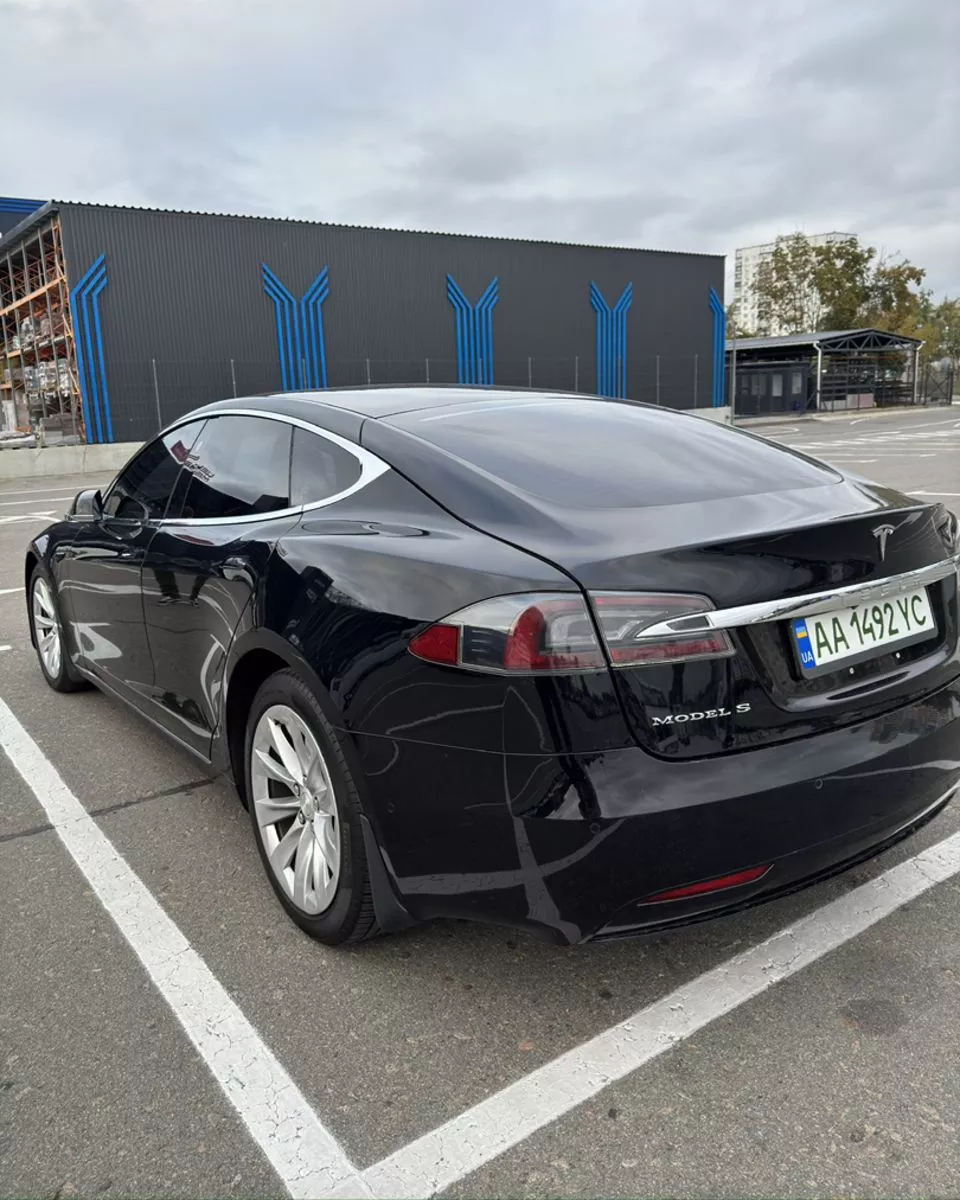 Tesla Model S  100 kWh 2019131