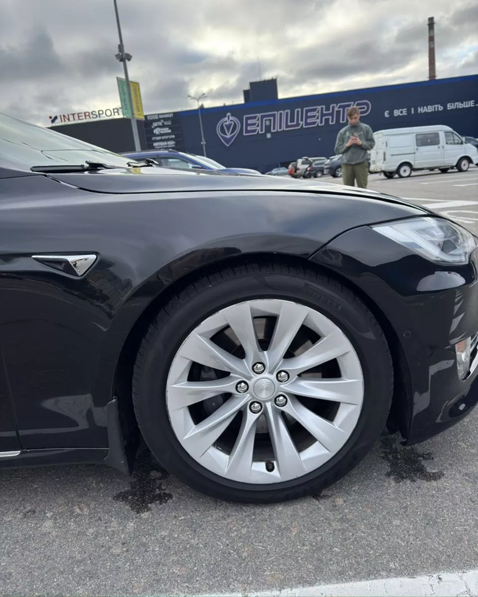 Tesla Model S  100 kWh 2019191