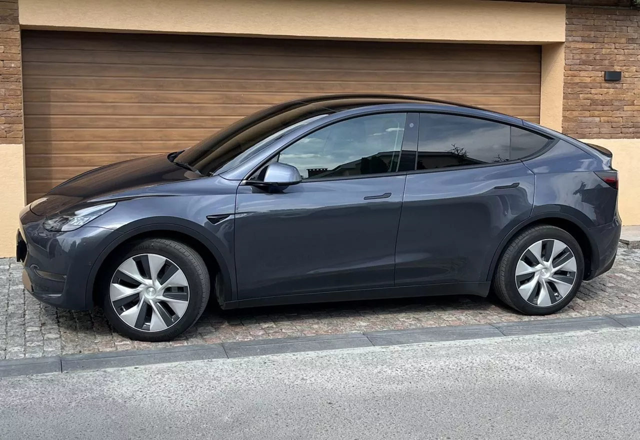 Tesla Model Y  82 kWh 202121