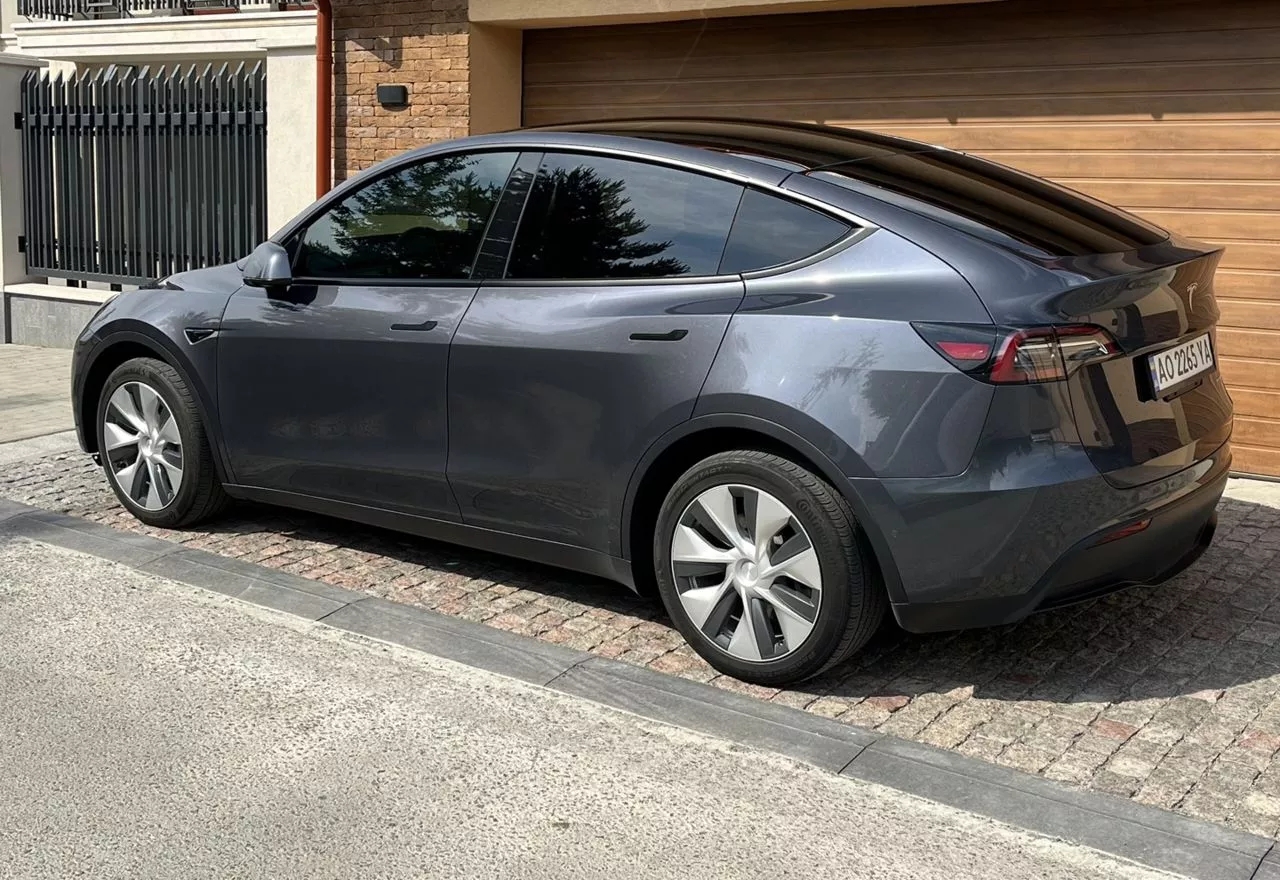 Tesla Model Y  82 kWh 202131