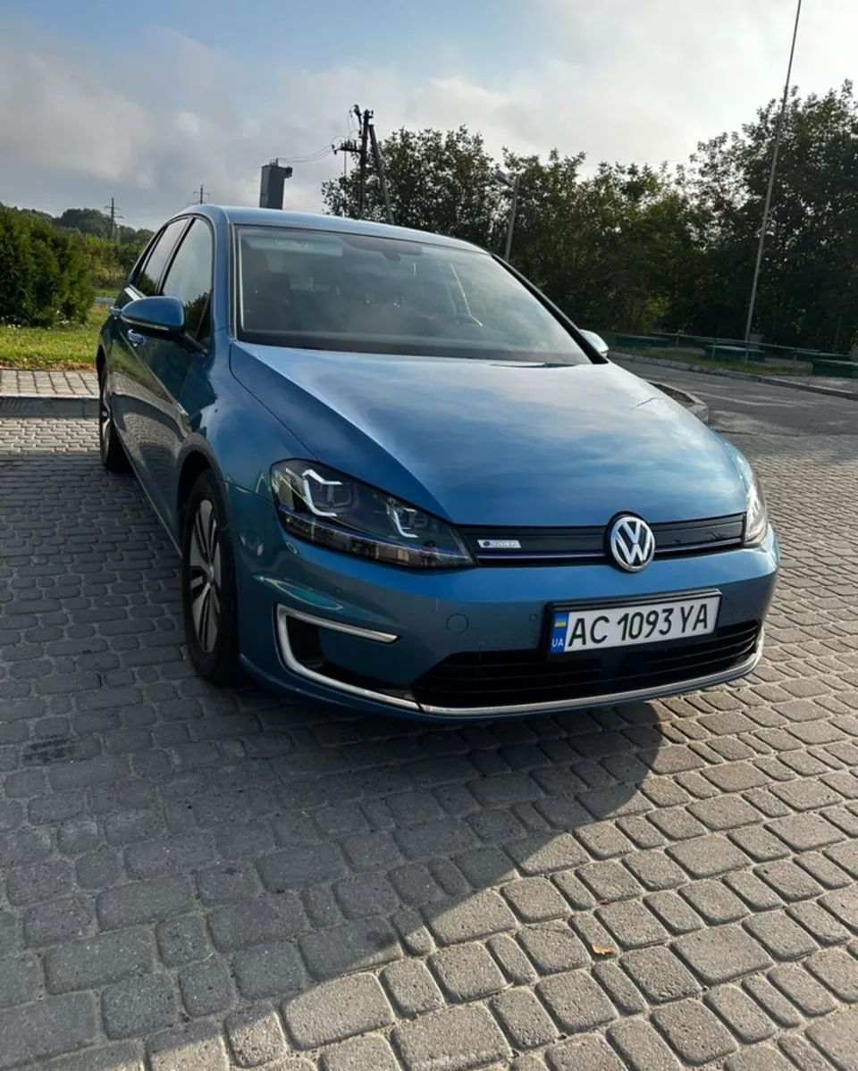 Volkswagen e-Golf  24 kWh 201511