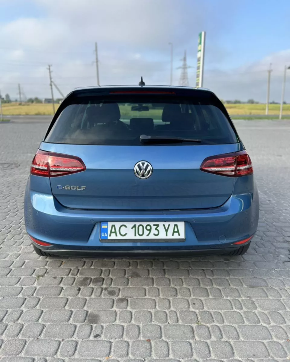 Volkswagen e-Golf  24 kWh 201531