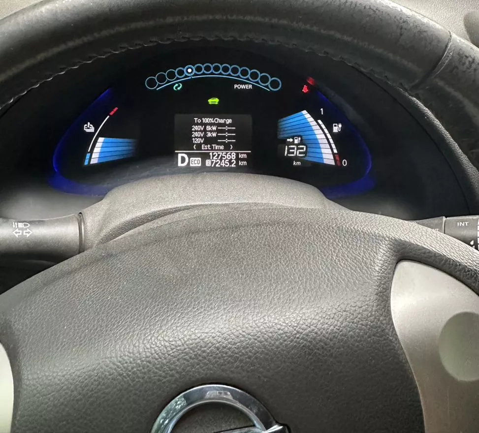 Nissan Leaf  24 kWh 2014111