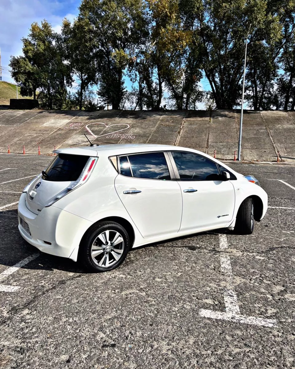 Nissan Leaf  24 kWh 201511