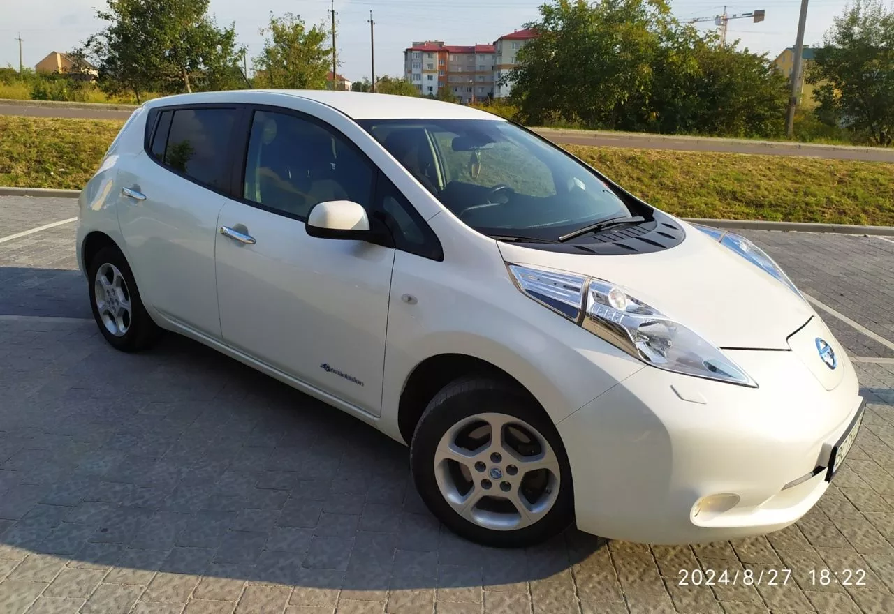 Nissan Leaf  24 kWh 201421