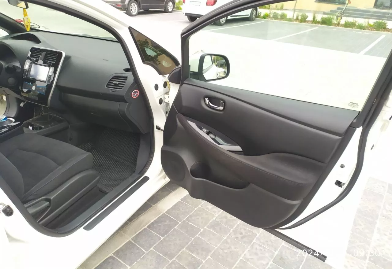 Nissan Leaf  24 kWh 2014131