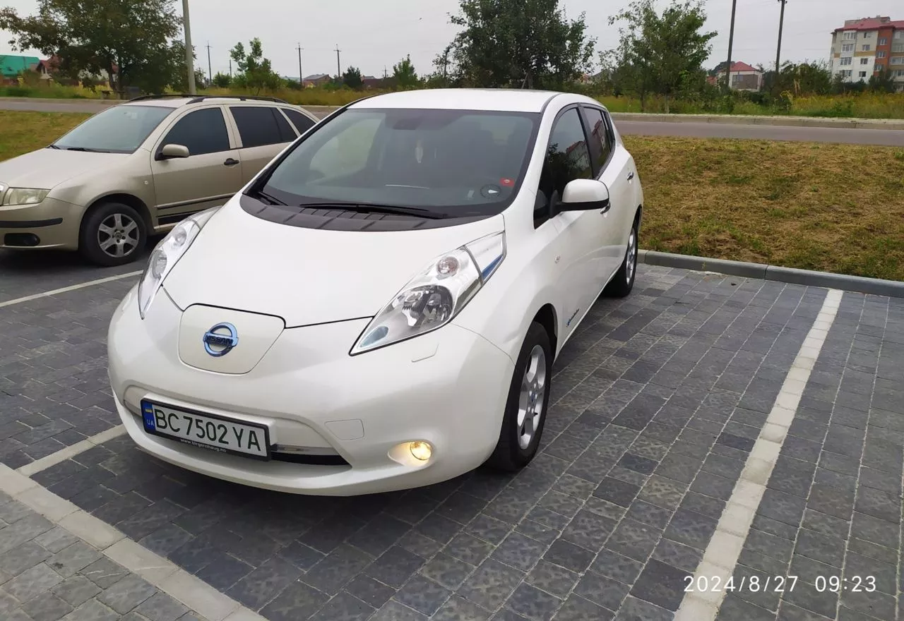 Nissan Leaf  24 kWh 2014221