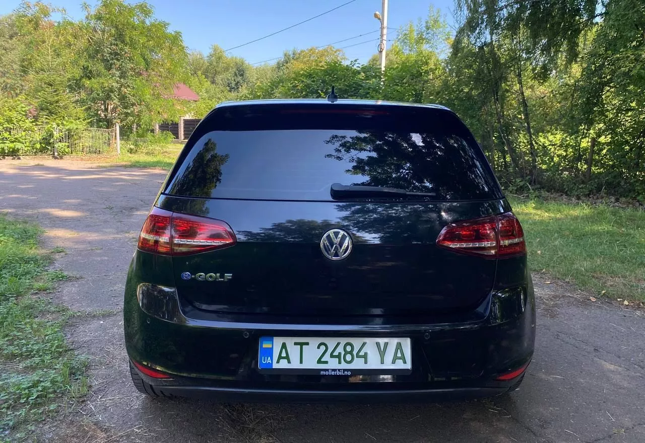 Volkswagen e-Golf  201571