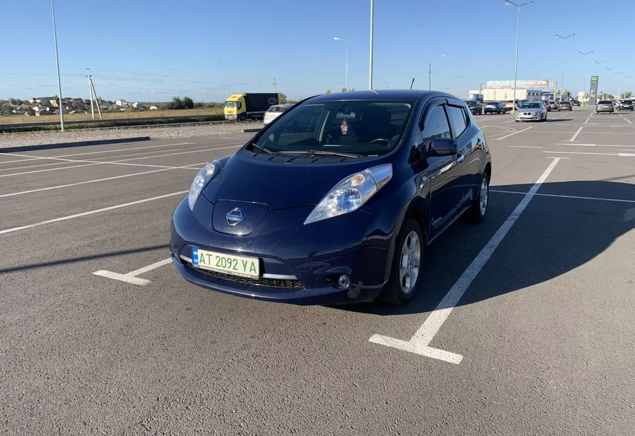 Nissan Leaf  30 kWh 2014111