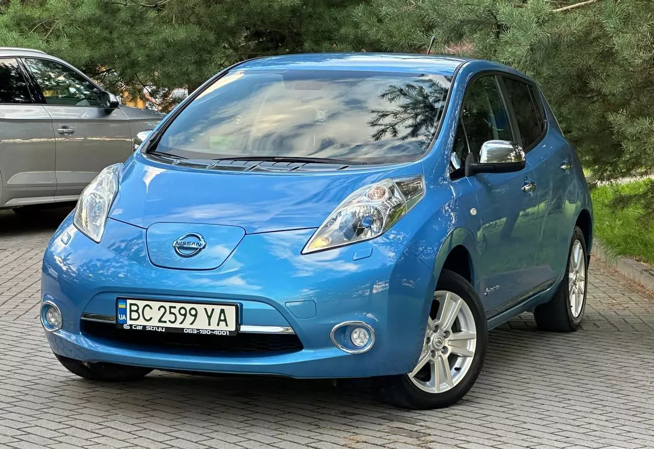 Nissan Leaf  24 kWh 201301