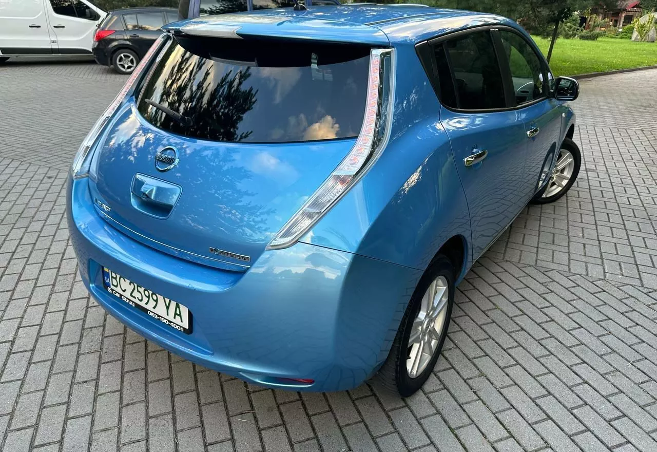 Nissan Leaf  24 kWh 2013261