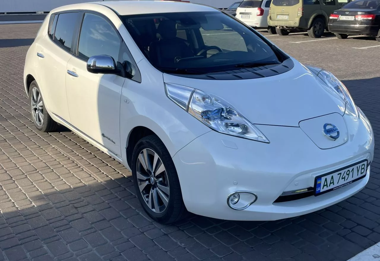 Nissan Leaf  24 kWh 201311