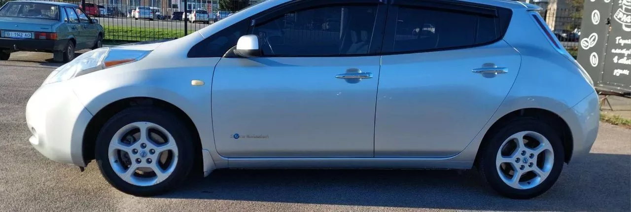 Nissan Leaf  24 kWh 201371