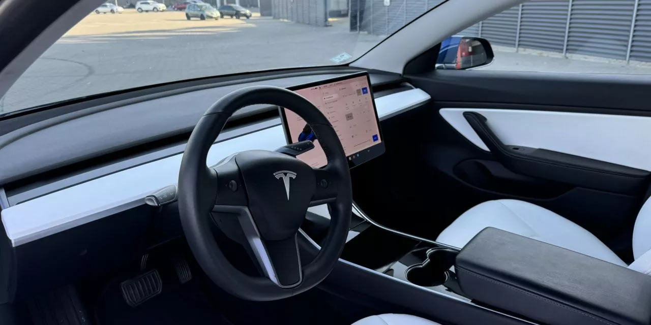 Tesla Model 3  201961