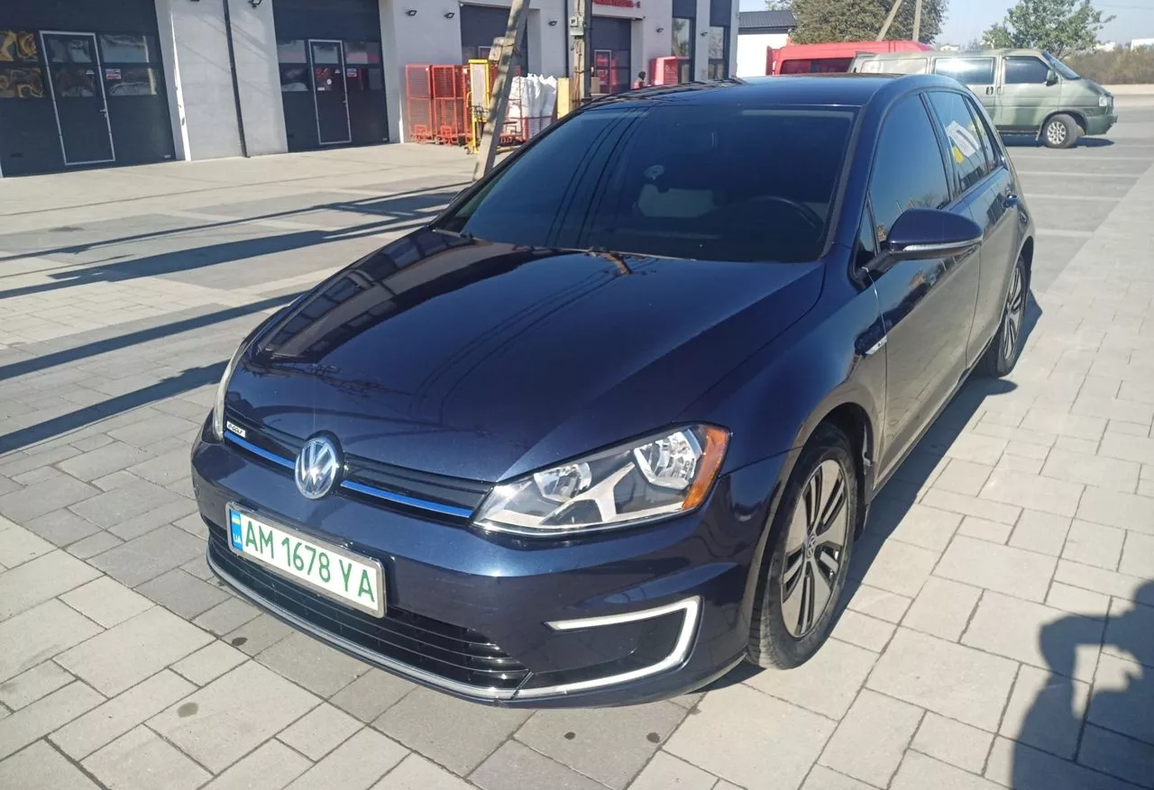 Volkswagen e-Golf  201601