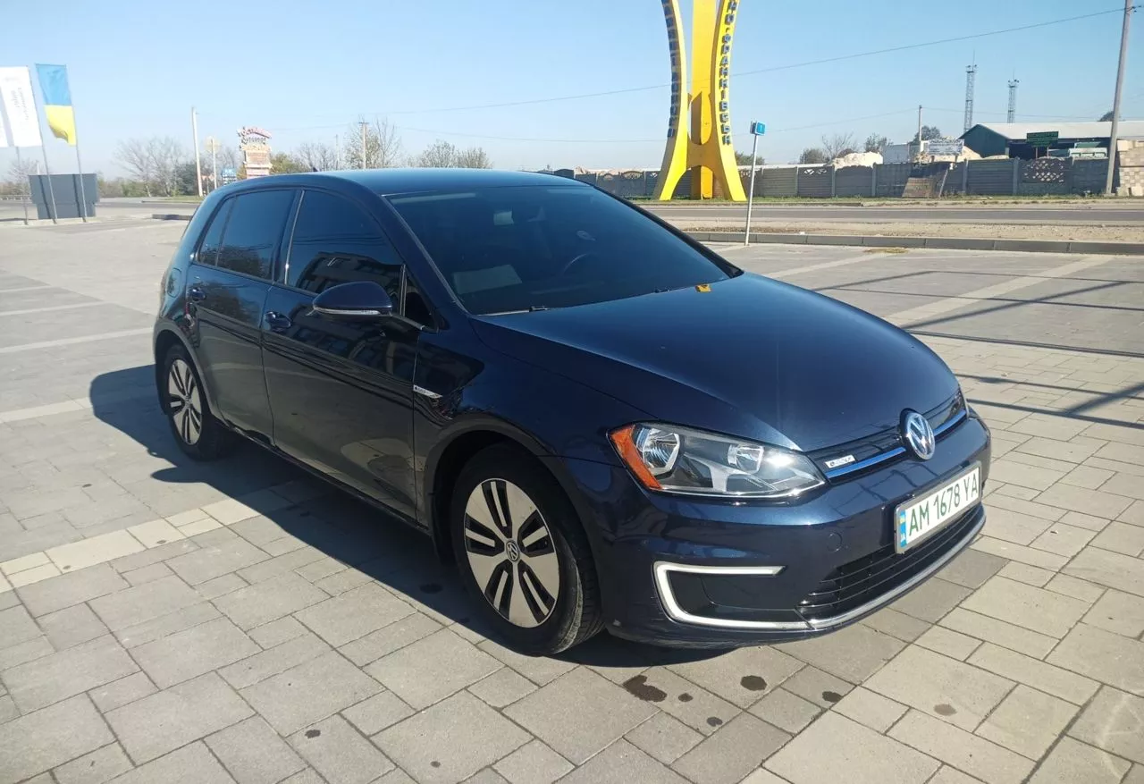 Volkswagen e-Golf  201611