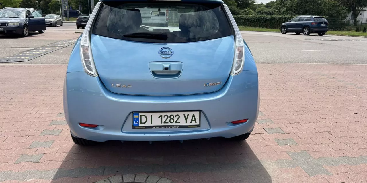 Nissan Leaf  24 kWh 2015101