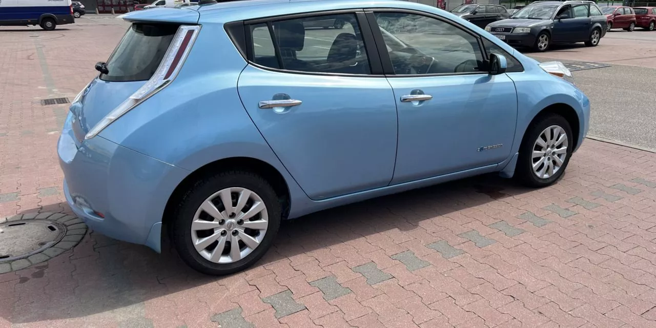 Nissan Leaf  24 kWh 2015131